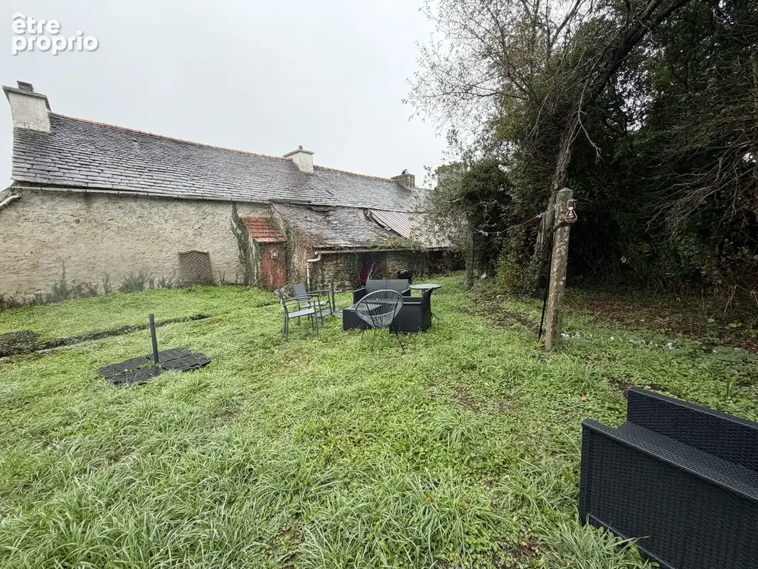 Maison à rénover entièrement avec extension - photo 1