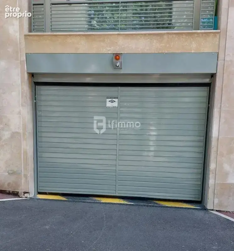 Parking à SAINT-MAURICE
