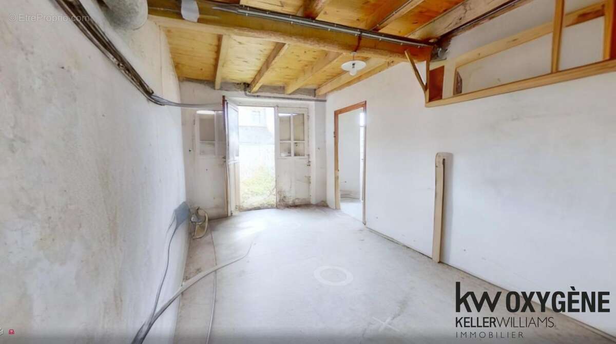 Maison à SAINT-ALBAN-SUR-LIMAGNOLE