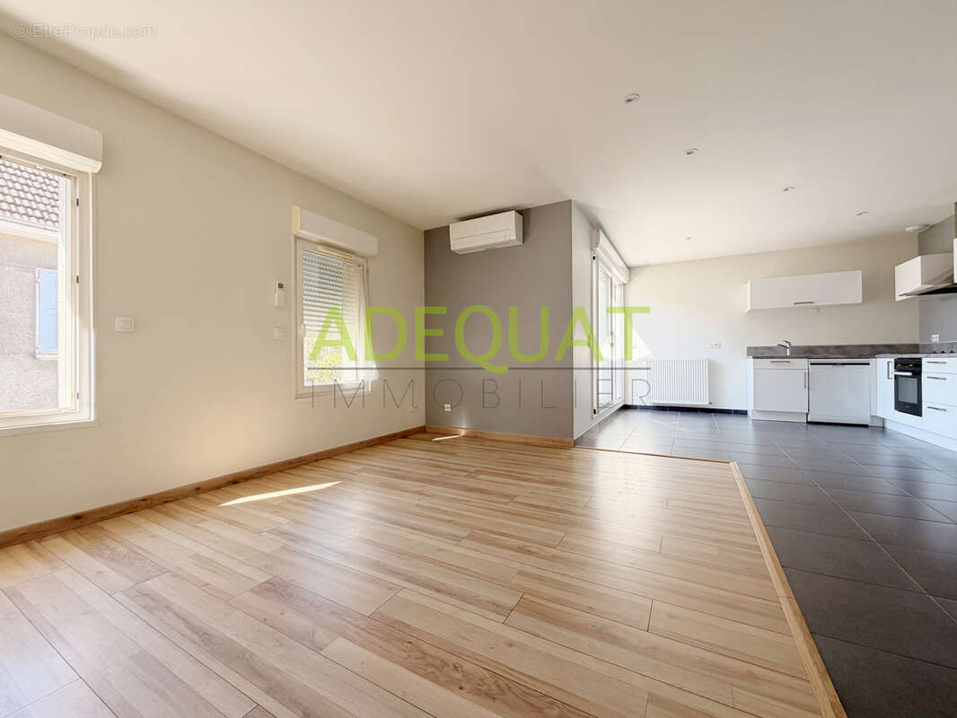 Appartement à BOURGOIN-JALLIEU