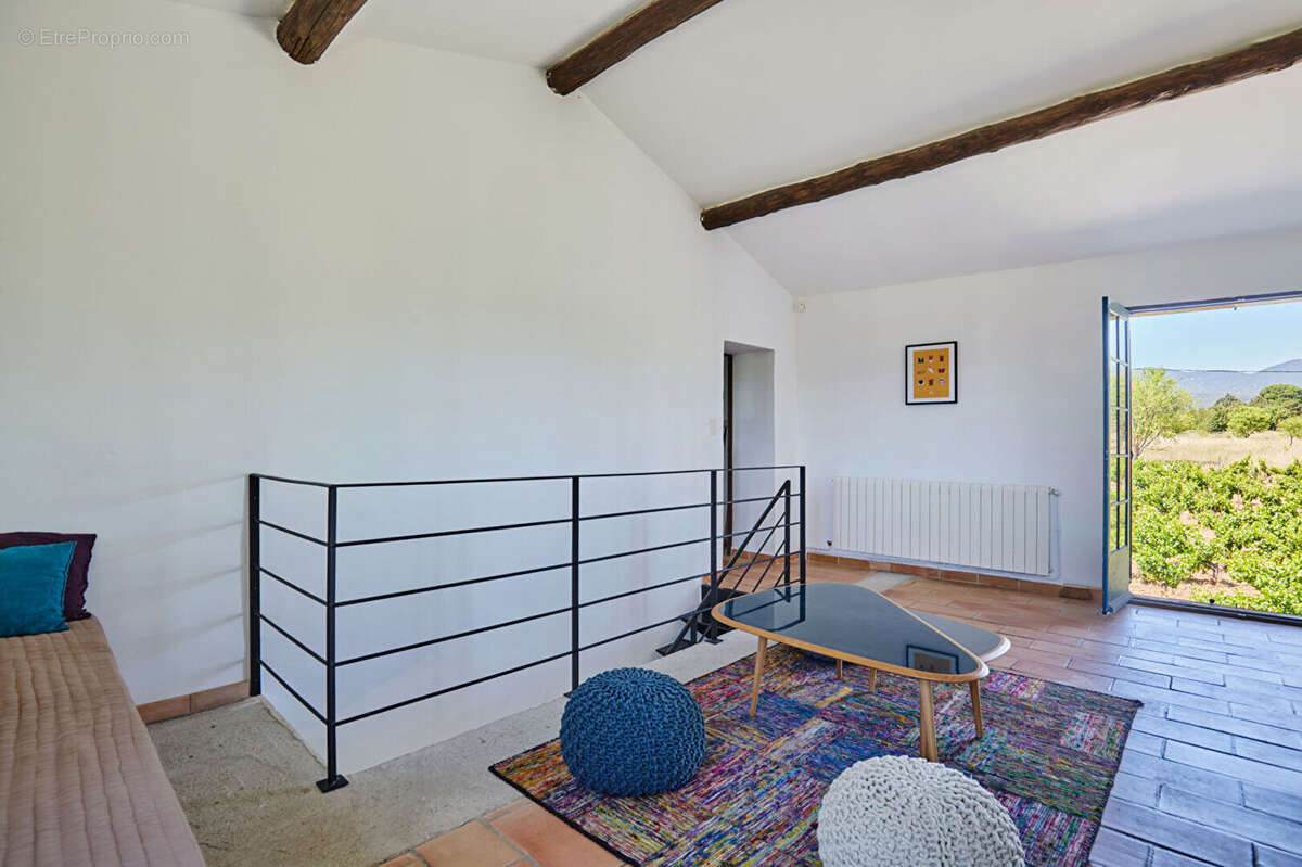 Maison à CUCURON