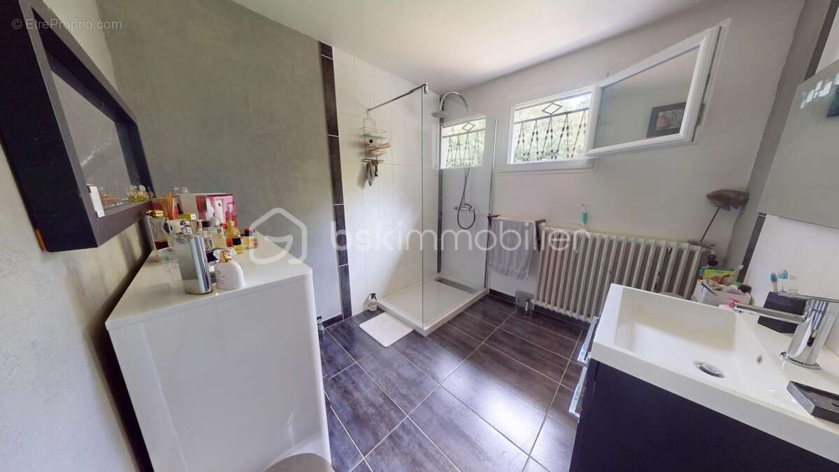 Maison de plain-pied - T4 - Saint Maurice sur Fessard - photo 13