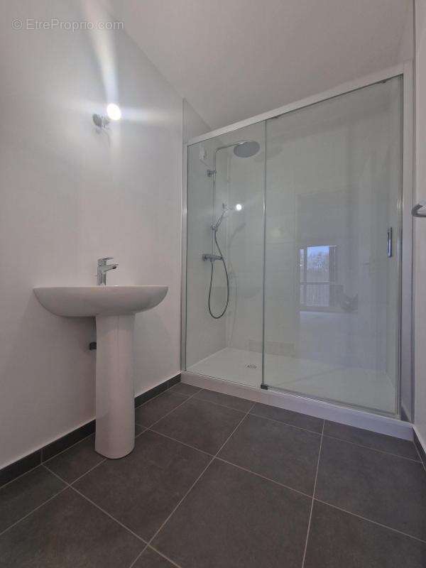 Appartement à VAIRES-SUR-MARNE