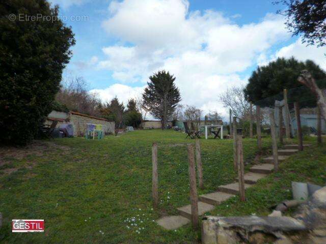 Appartement à NEUVILLE-SUR-OISE