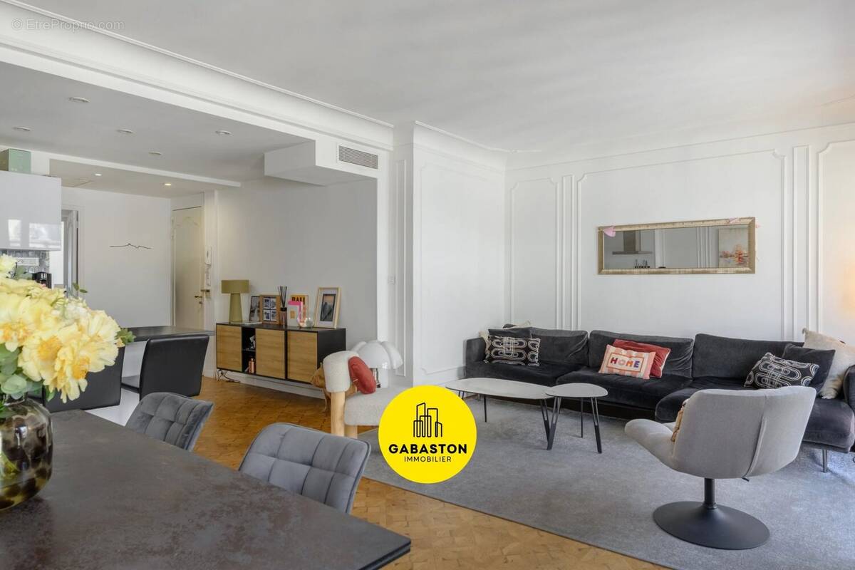 Appartement à MARSEILLE-8E