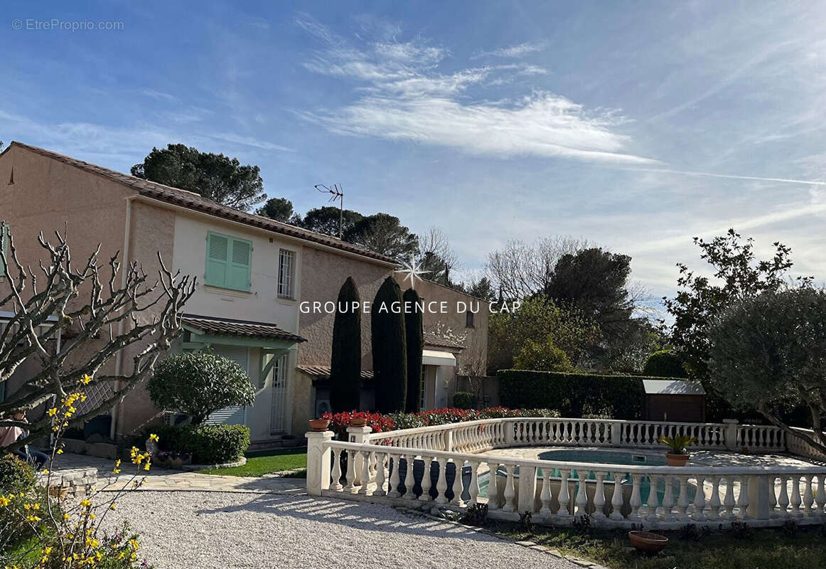 Maison à SAINT-RAPHAEL