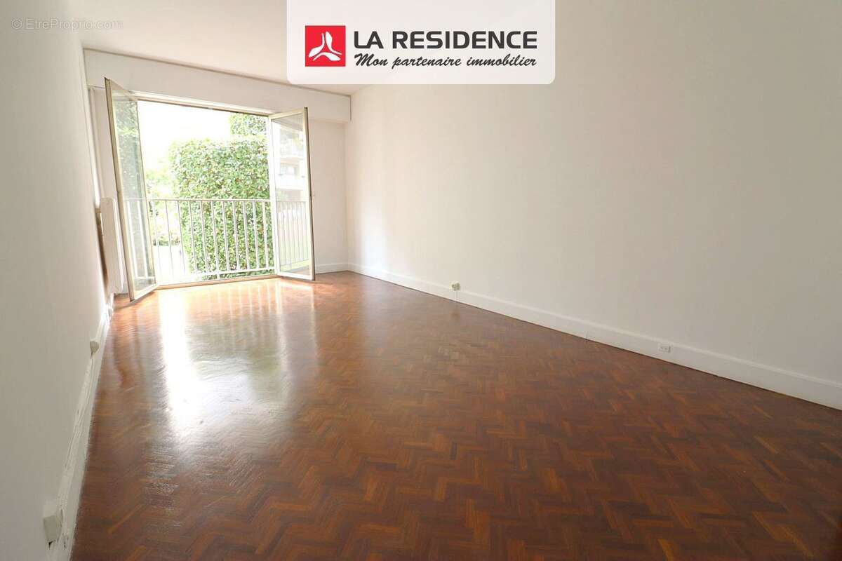 Appartement à VERSAILLES