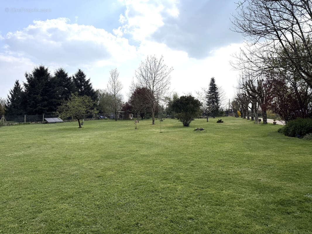 Maison à SAINT-MAURICE-LA-CLOUERE