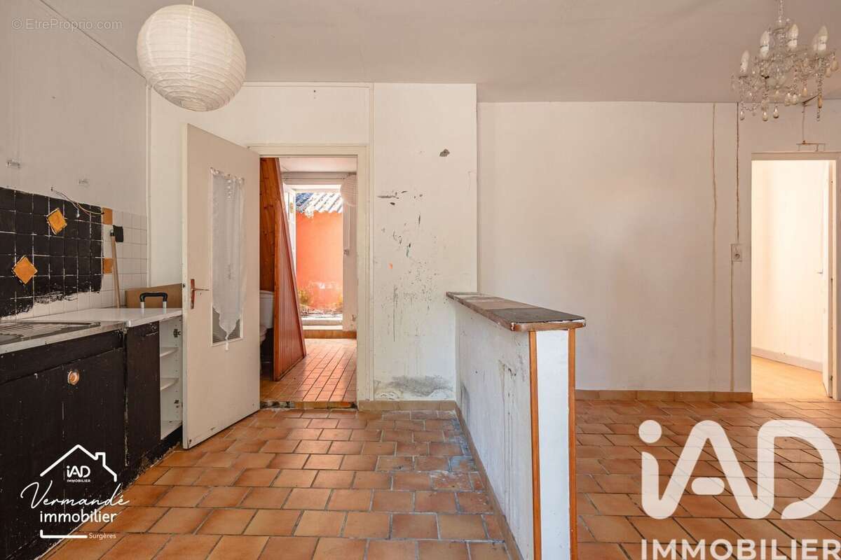 Maison 75 m² à Muron  - photo 2