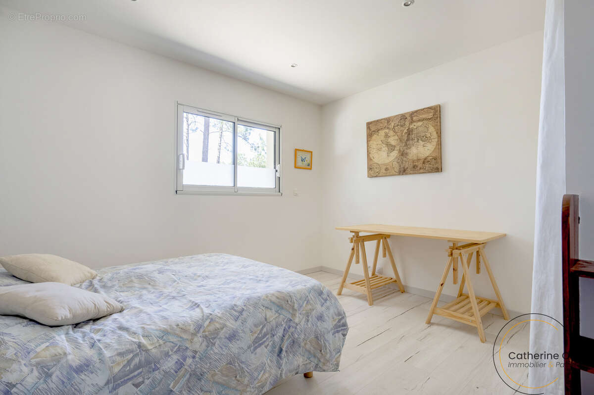 VILLA Contemporaine 163 m2, 5 chambres, Piscine, Double Garage - photo 11