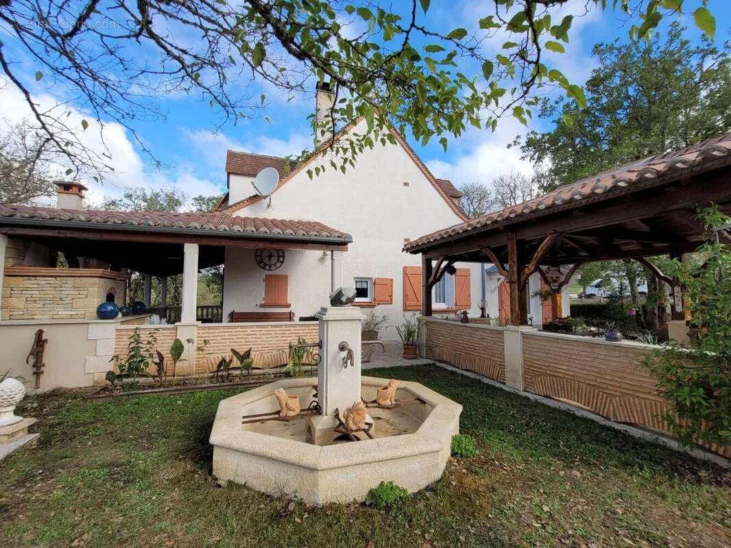 Maison à FLAUJAC-POUJOLS