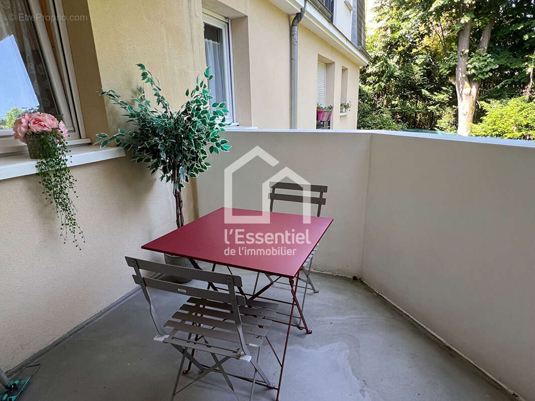 Appartement à VERNEUIL-SUR-SEINE