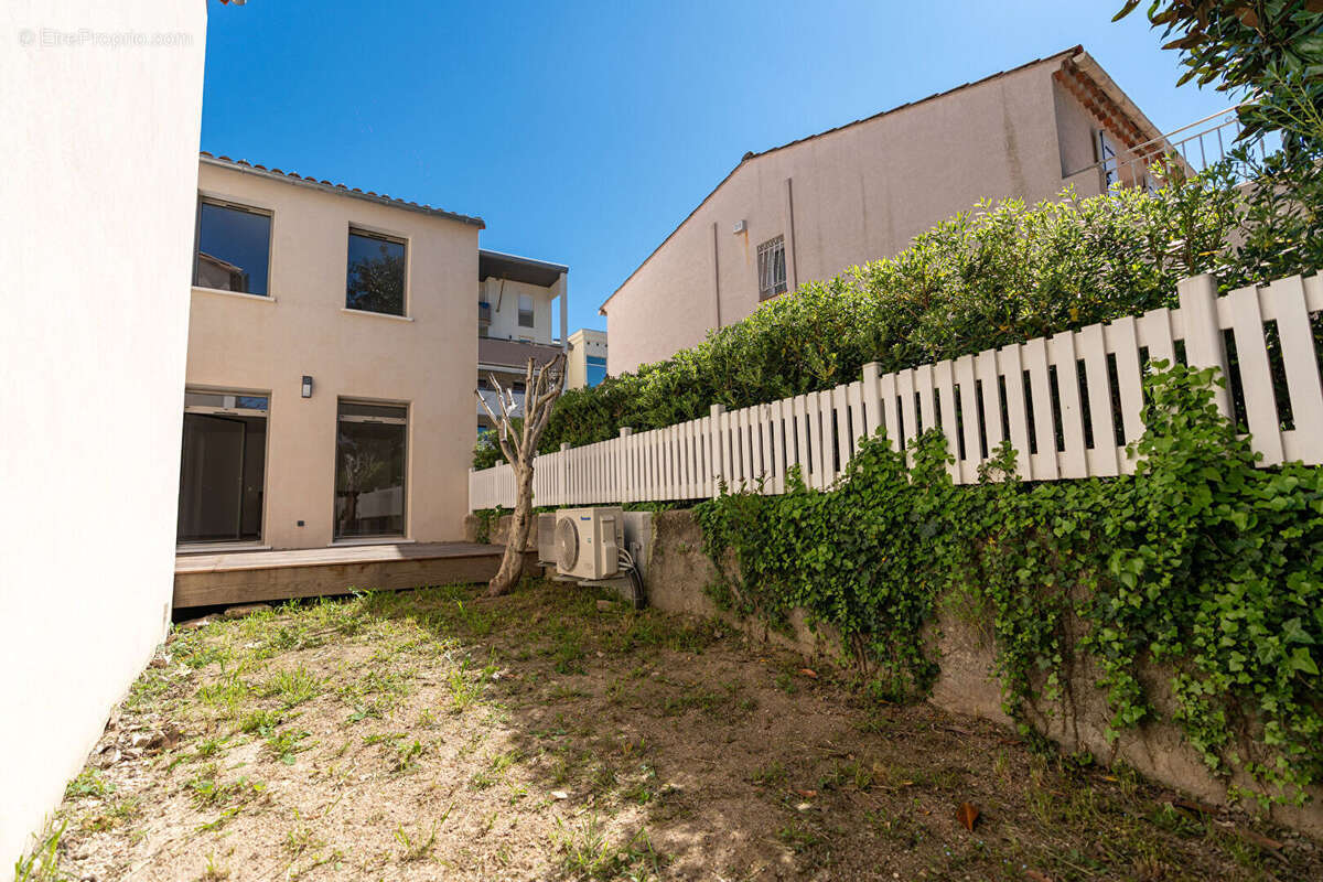 Maison à NIMES
