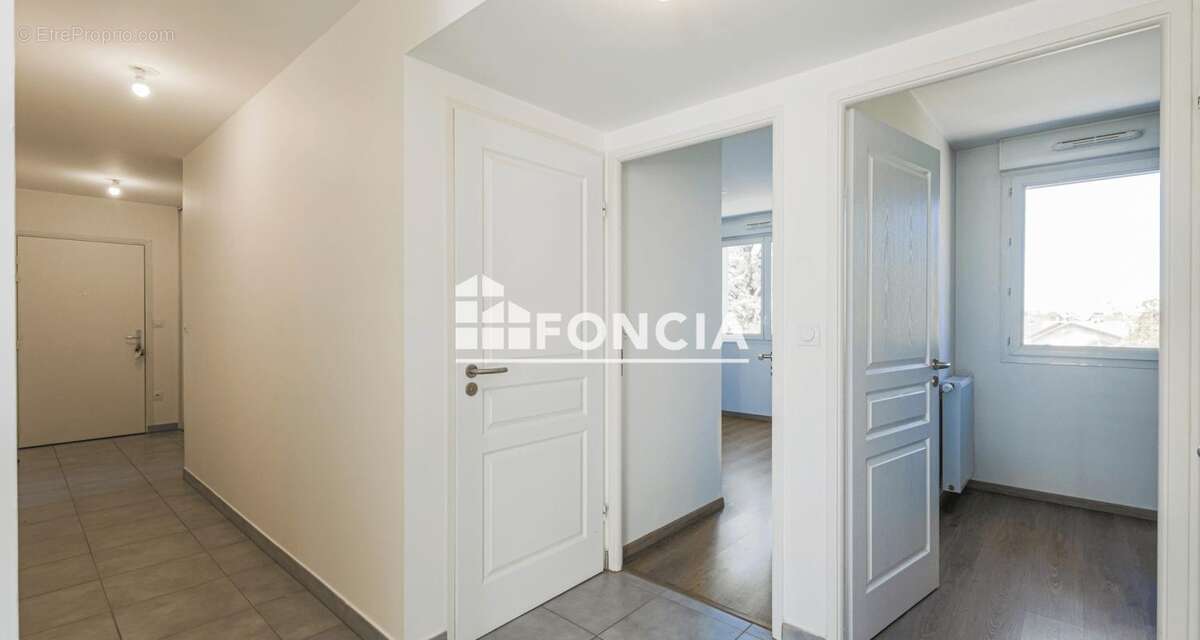 Appartement à SAINT-EGREVE