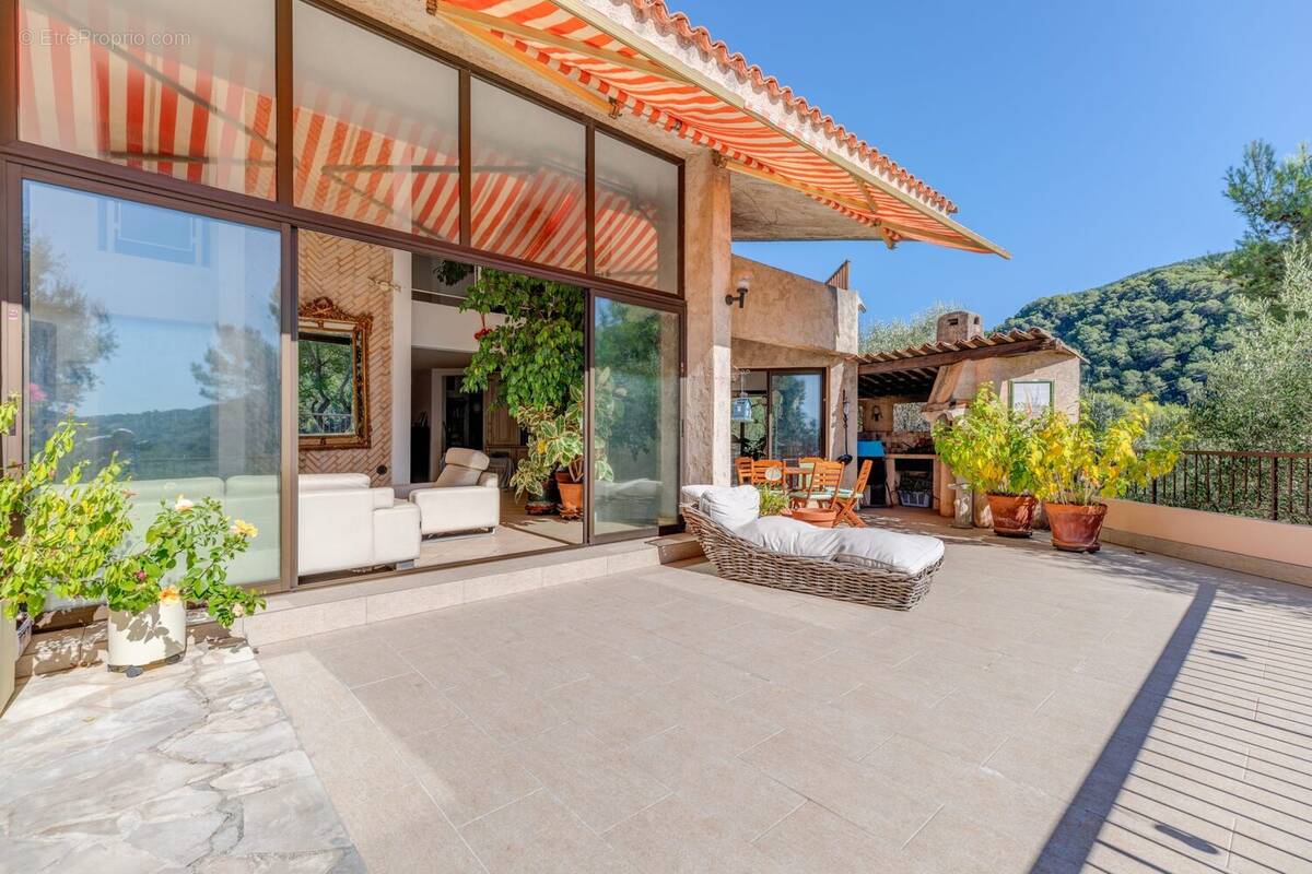 Maison à LA TRINITE