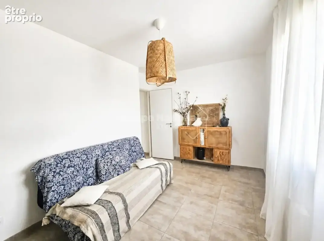 Exclusivité - VILLA NEUVE A COMPS quartier calme - photo 5
