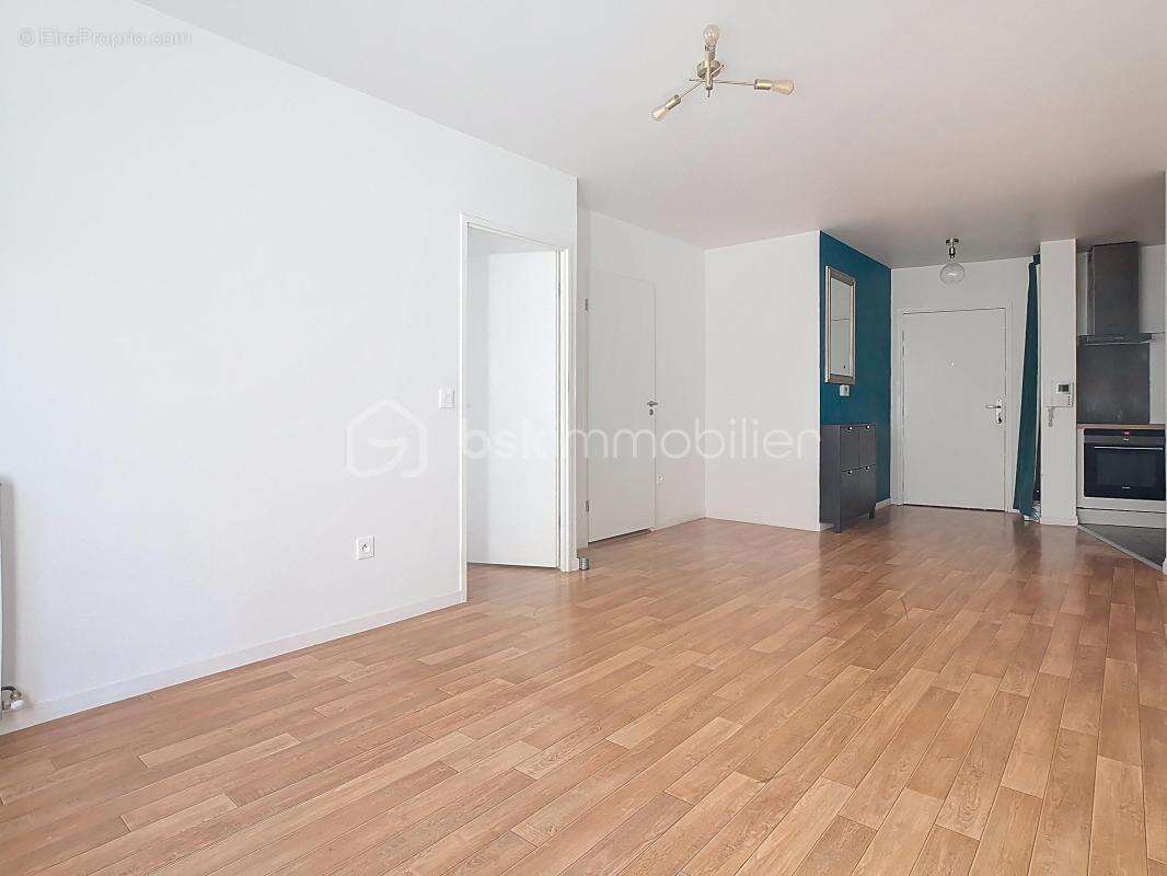Appartement à TORCY