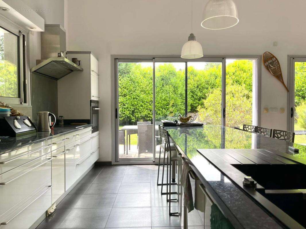 Maison à CHINDRIEUX