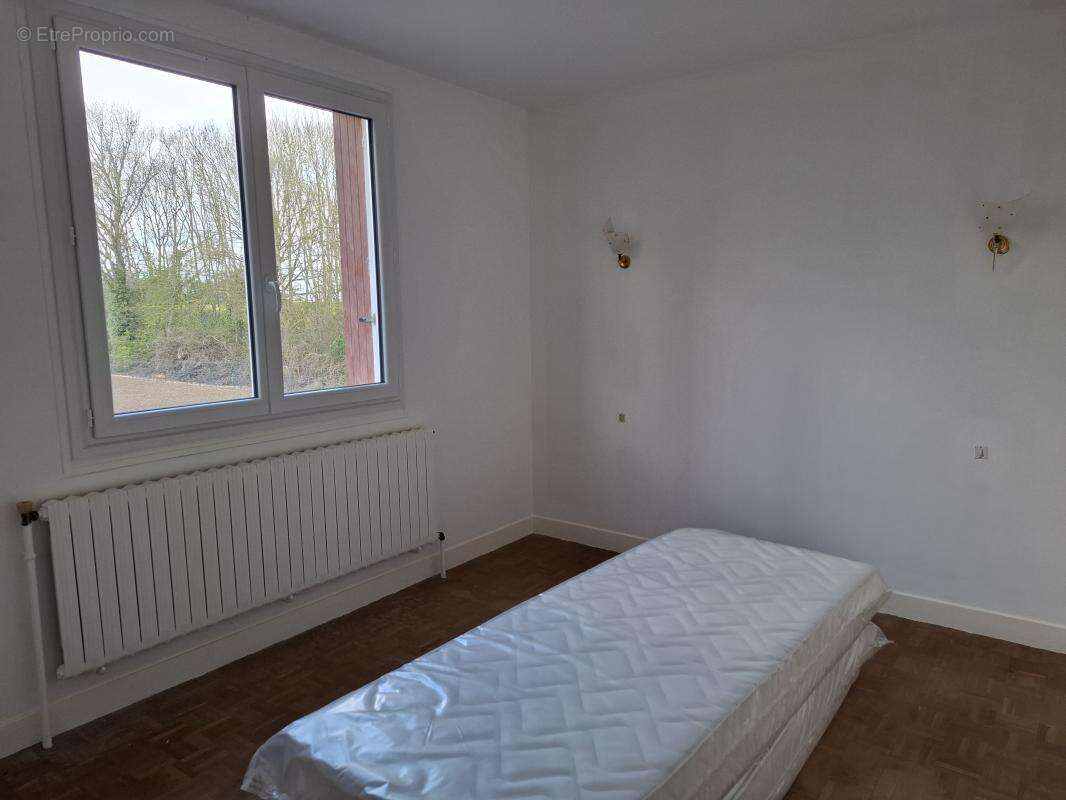 Maison à LA BOURDINIERE-SAINT-LOUP