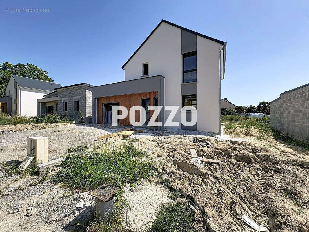 Maison à BREHAL