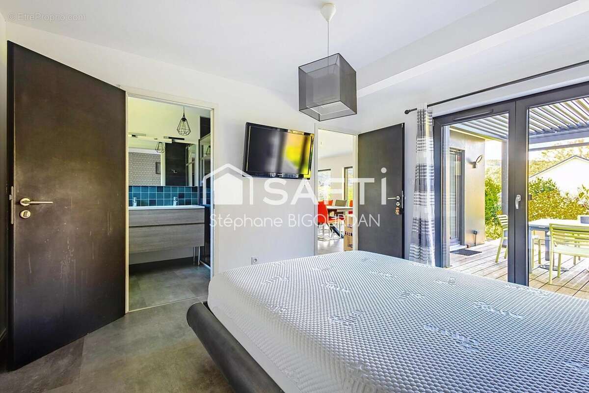 Photo 4 - Maison à MISEREY-SALINES