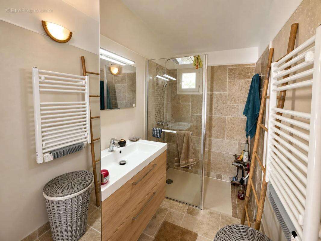 Haut de villa de 4 pièces de 94 m² à La Seyne-sur-Mer - photo 7