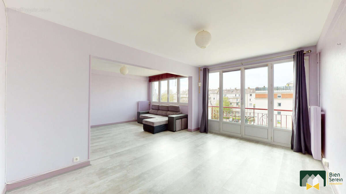 Appartement à LUCE