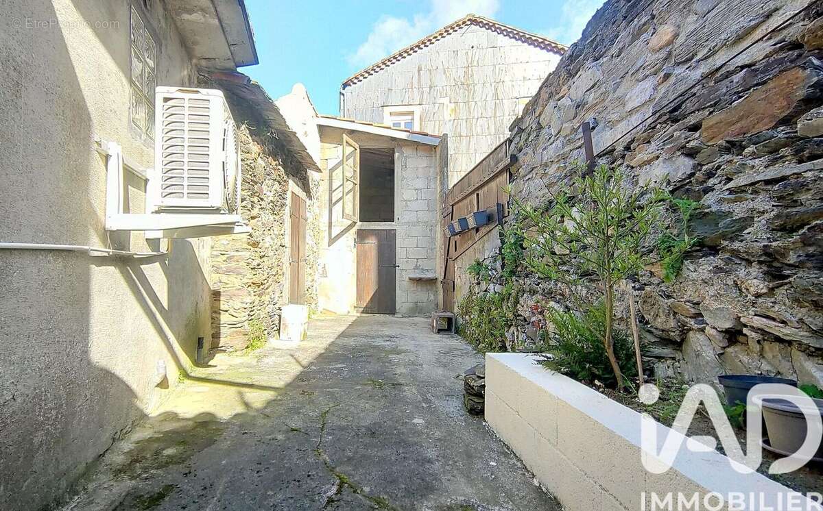 Maison 101 m² à Verreries-De-Moussans  - photo 5
