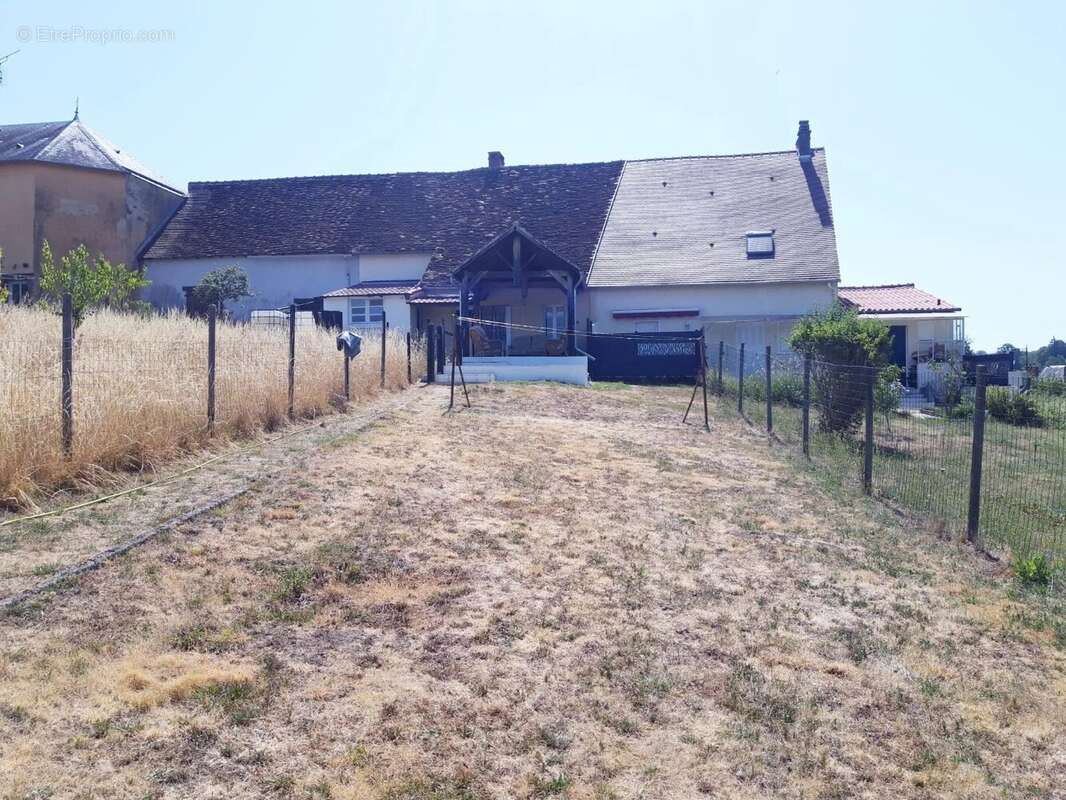 Maison de village avec potentiel d'agrandissement - photo 13