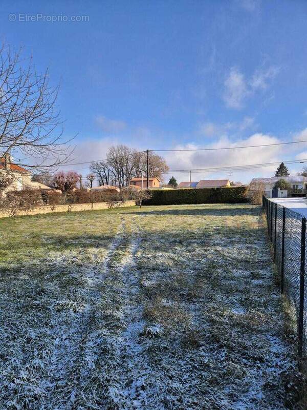 Terrain à ASSAINVILLERS