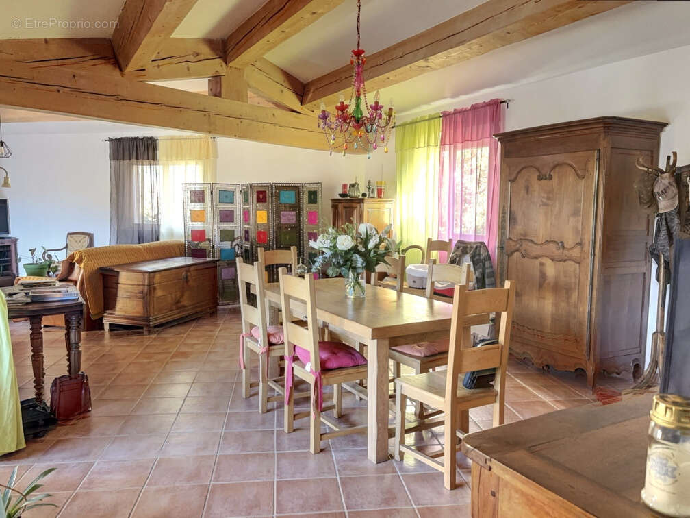 Maison à LA GARDE-FREINET