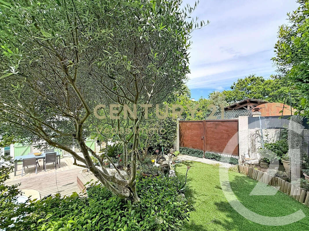 Maison 168 m² à Saint-Jean-De-Vedas  - photo 16