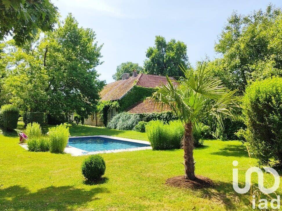 Photo 1 - Autre à FAVERNEY