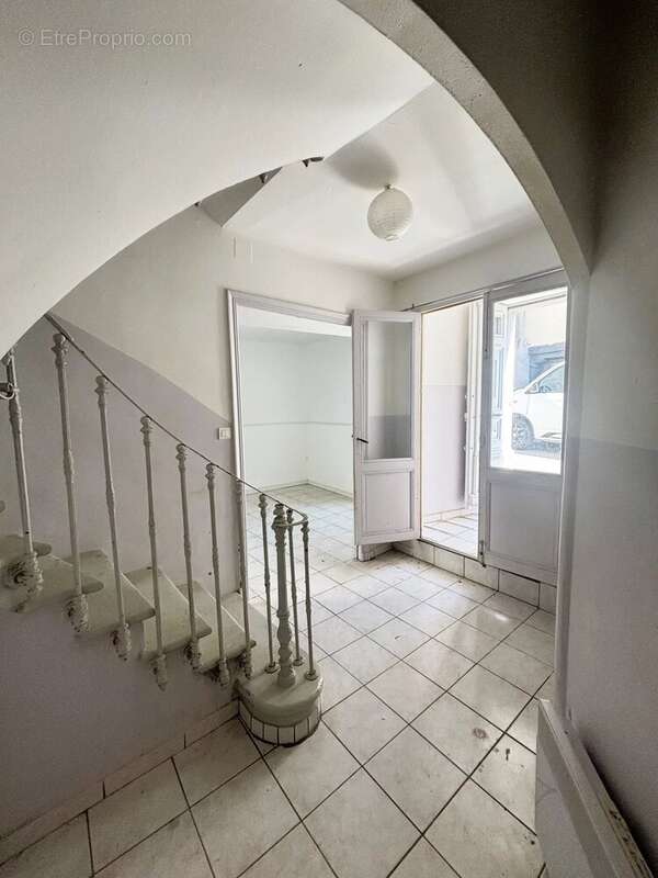 Maison à VILLENEUVE-MINERVOIS