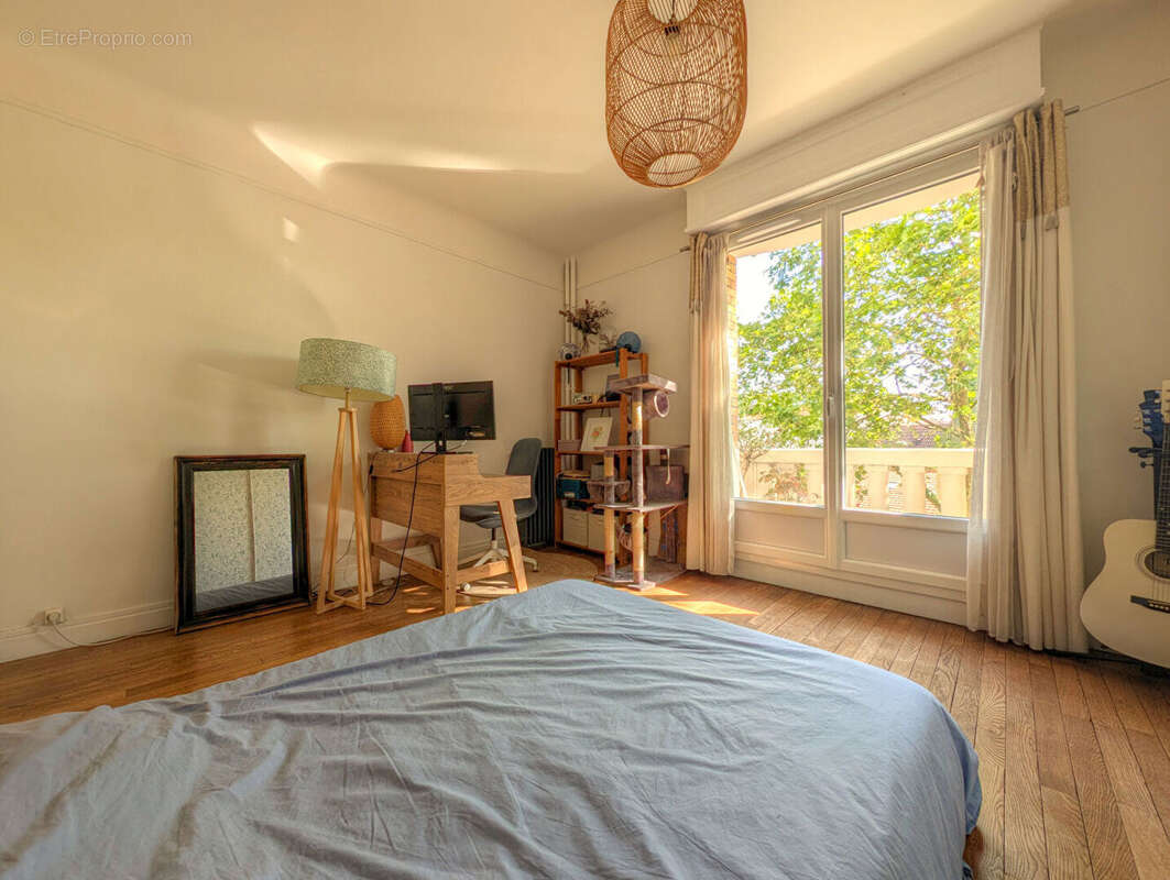 Appartement La Garenne Colombes 3 pièce(s) 70 m2 - photo 8