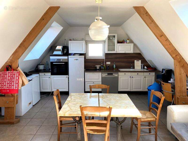 Maison à FRUGES