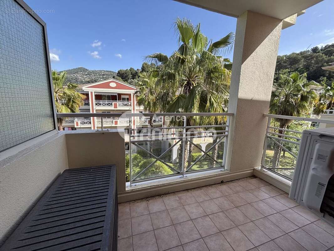 Appartement à SAINT-ANDRE-DE-LA-ROCHE