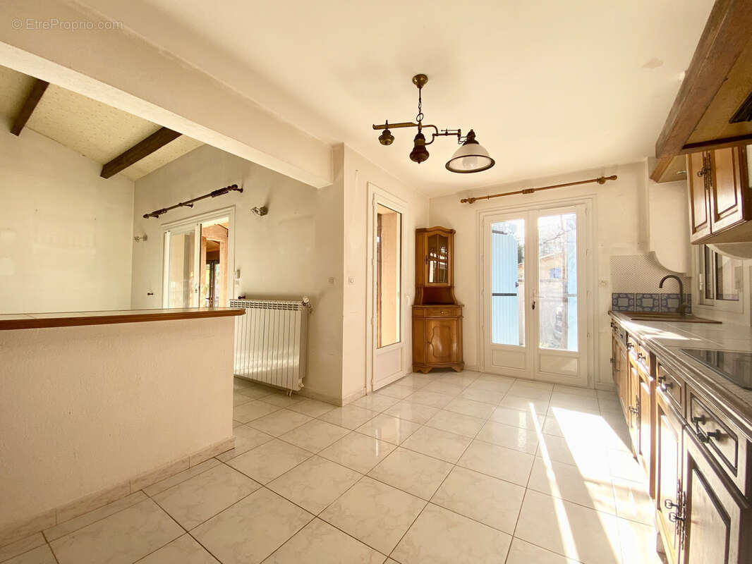 Maison à SAINT-ETIENNE-DU-GRES