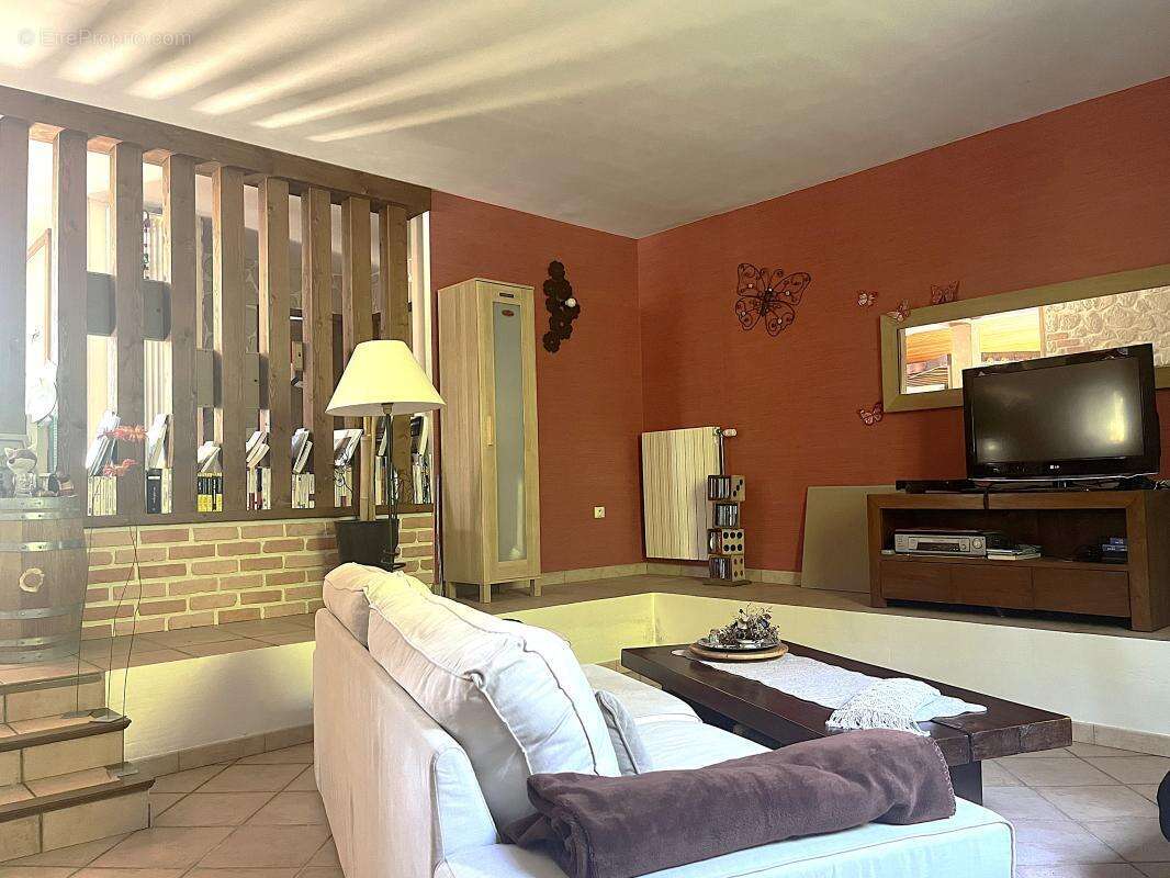 Maison à LE PIAN-MEDOC