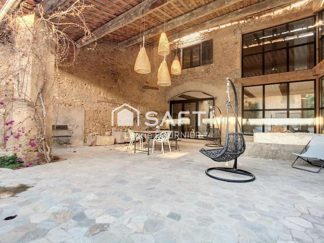 Maison 495 m² à Cazouls-Les-Beziers  - photo 2