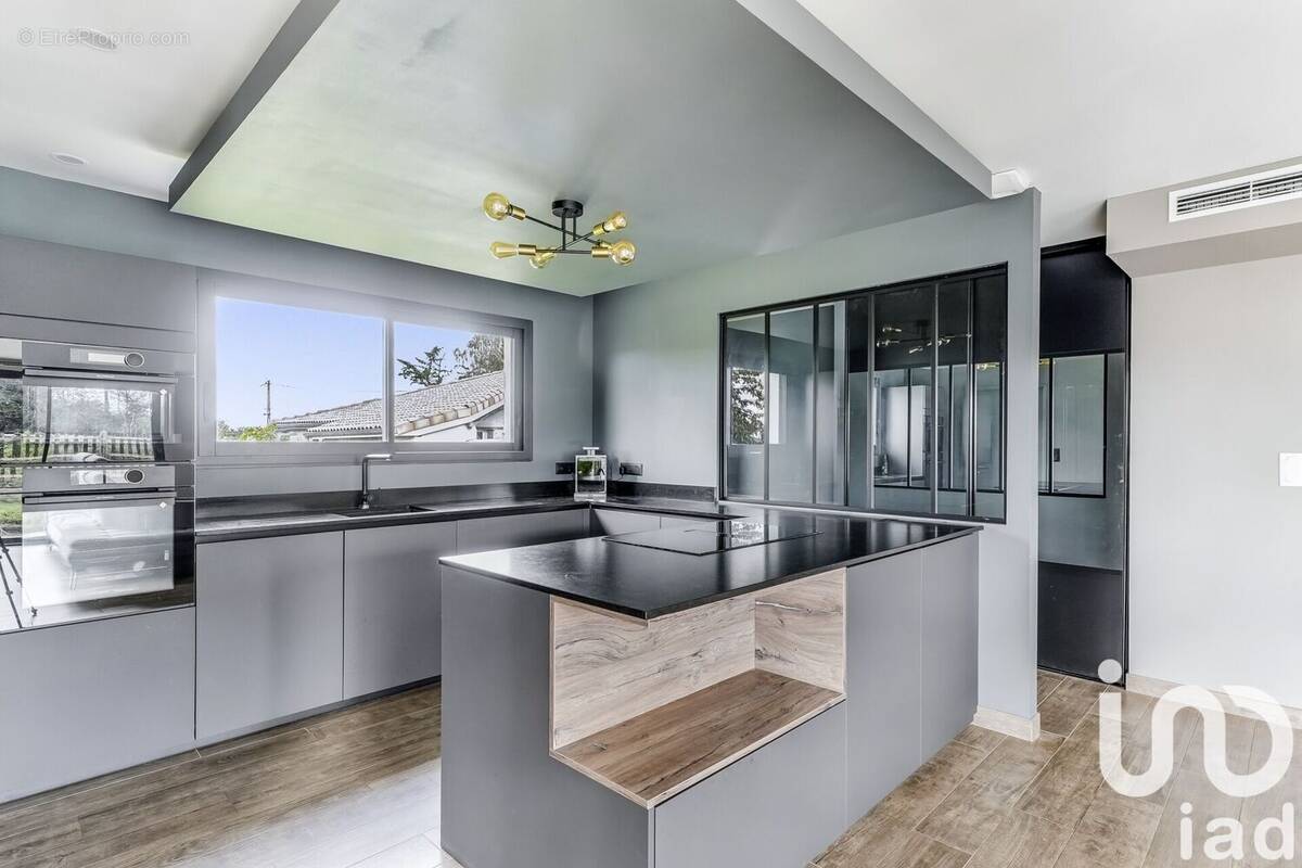 Photo 1 - Maison à SAINTE-FOY-DE-PEYROLIERES