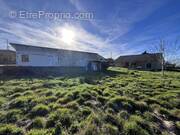 Ensemble - Maison à CHAMPAGNAC