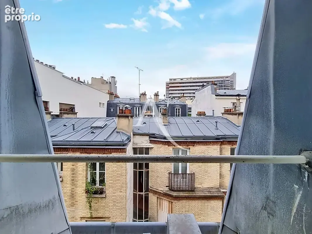 2 pièces lumineux et calme, en dernier étage - photo 11