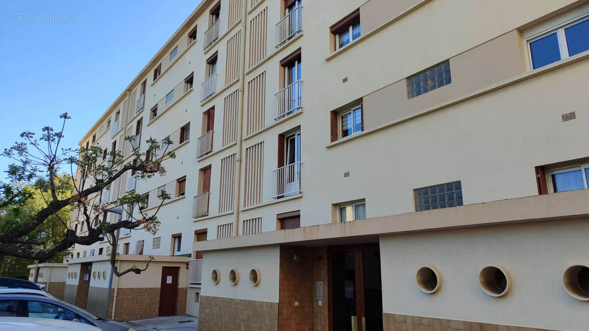 Appartement à HYERES