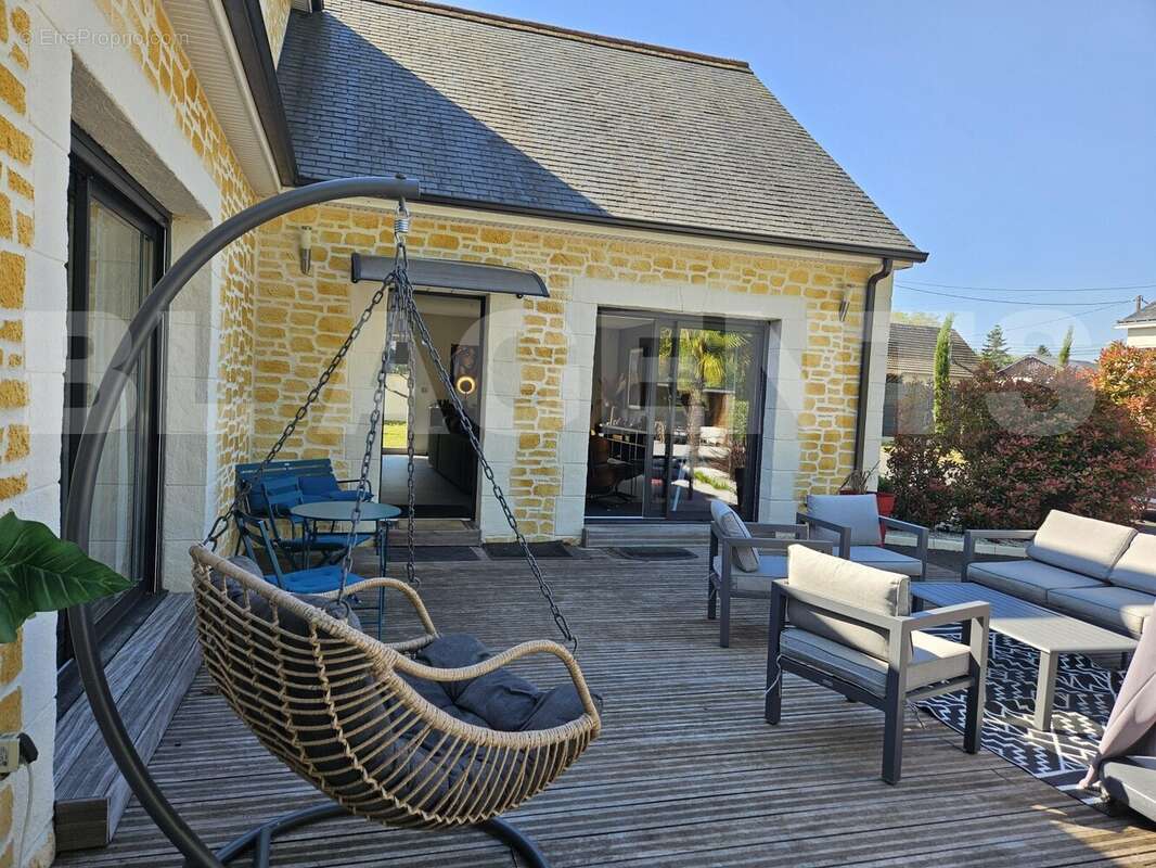 EXTERIEUR TERRASSE - Maison à BALLAN-MIRE