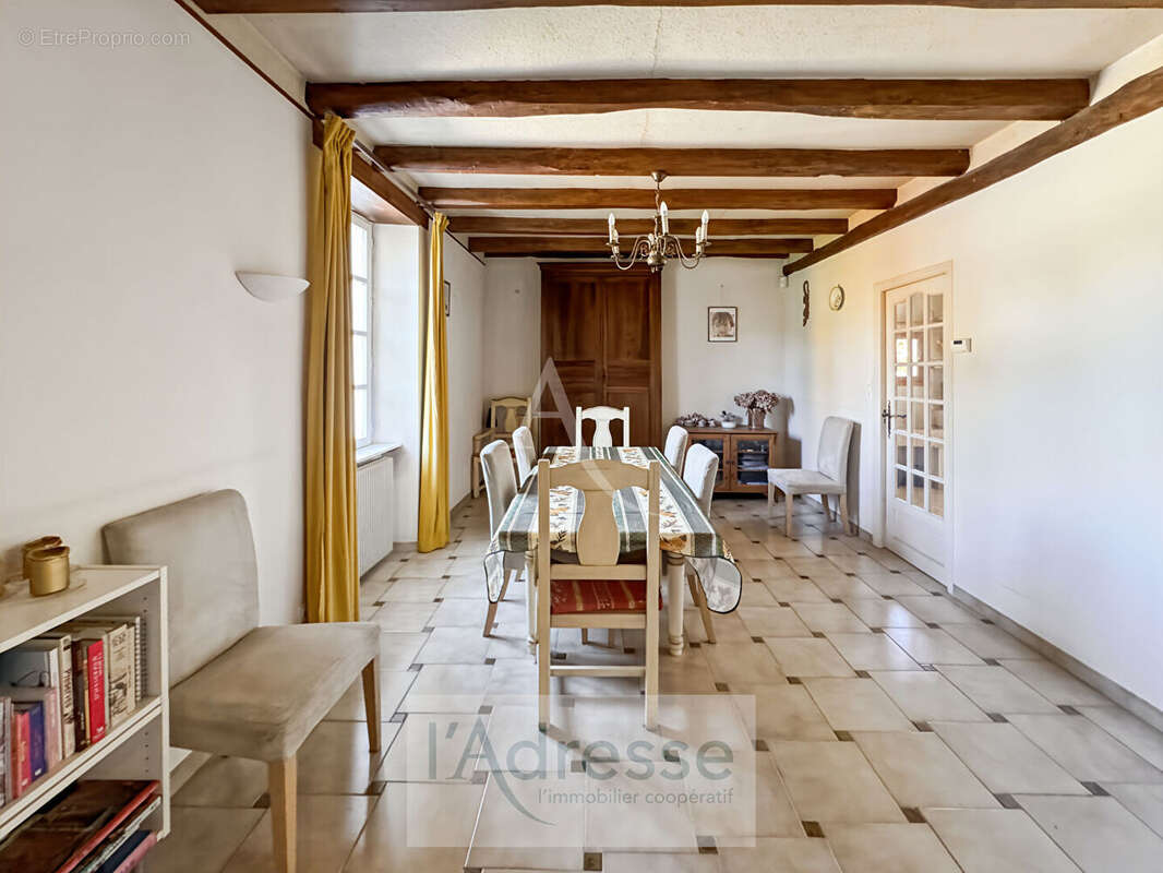 Maison à ANGLARS-JUILLAC