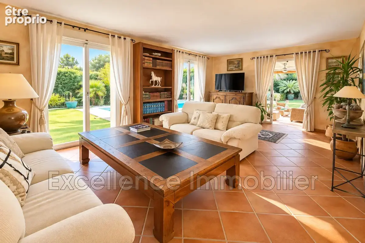 Maison 5 pièces 170 m² à vendre à Sainte-Maxime (83120) - photo 8