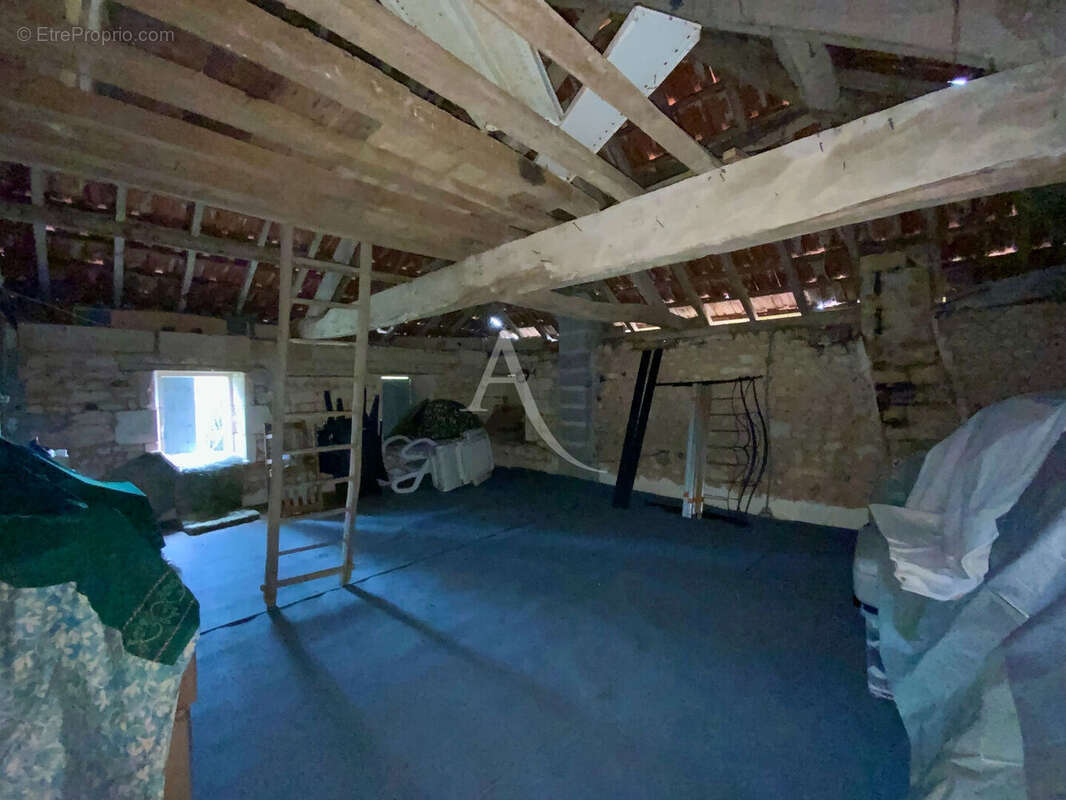 Maison Mirambeau 4 pièce(s) 86 m2 + grenier aménageable - photo 11