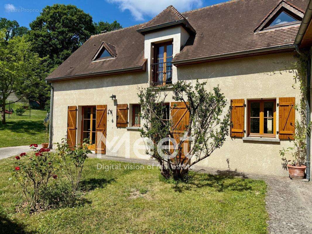 Maison à PLAISIR