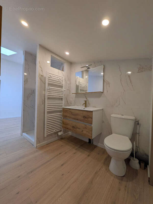 Maison à PONT-DU-CHATEAU